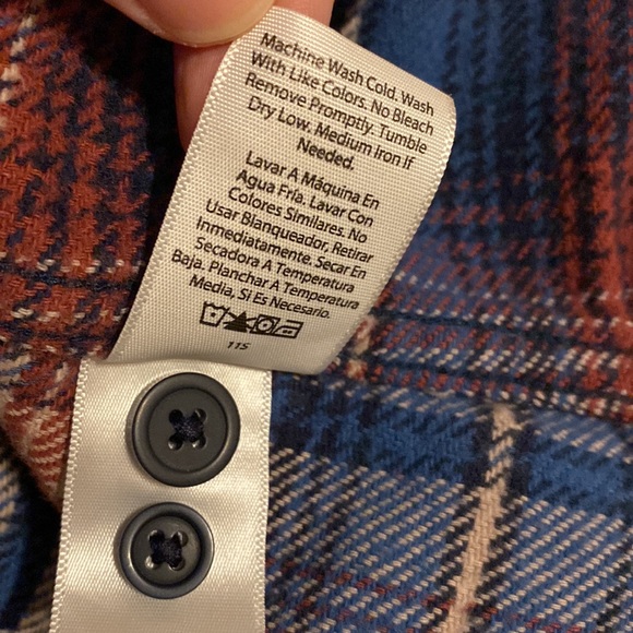 Free Assembly Shacket - Picture 4 of 7